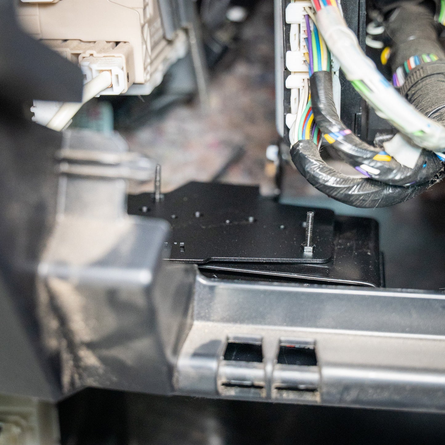 UHF Behind Dash Module Mount For Toyota