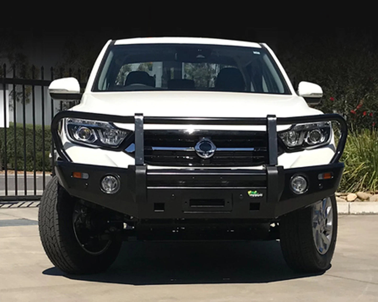 DELUXE BULL BAR - MUSSO/REXTON (18-20)