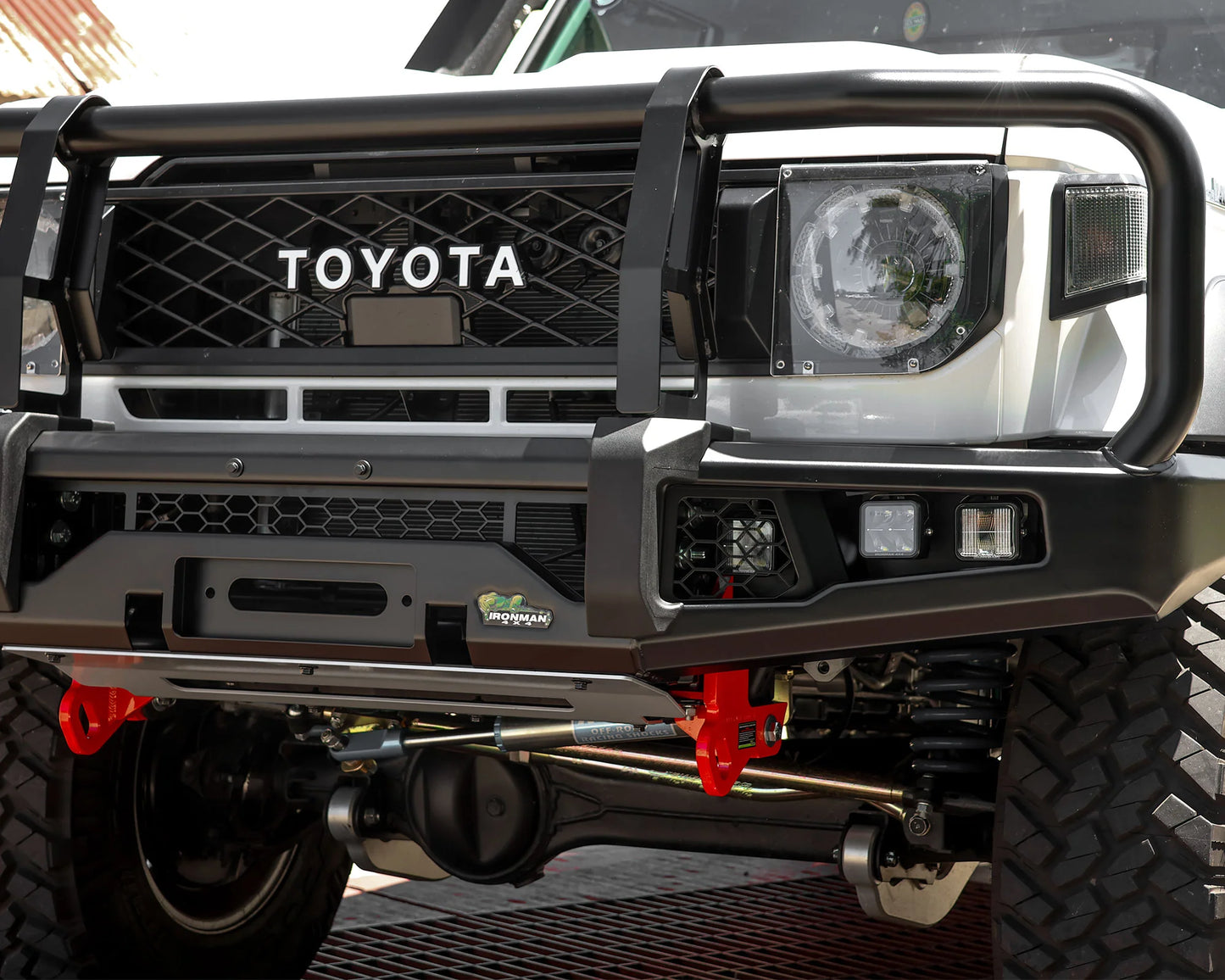 APEX BULL BAR - LC79 S/CAB (24+)