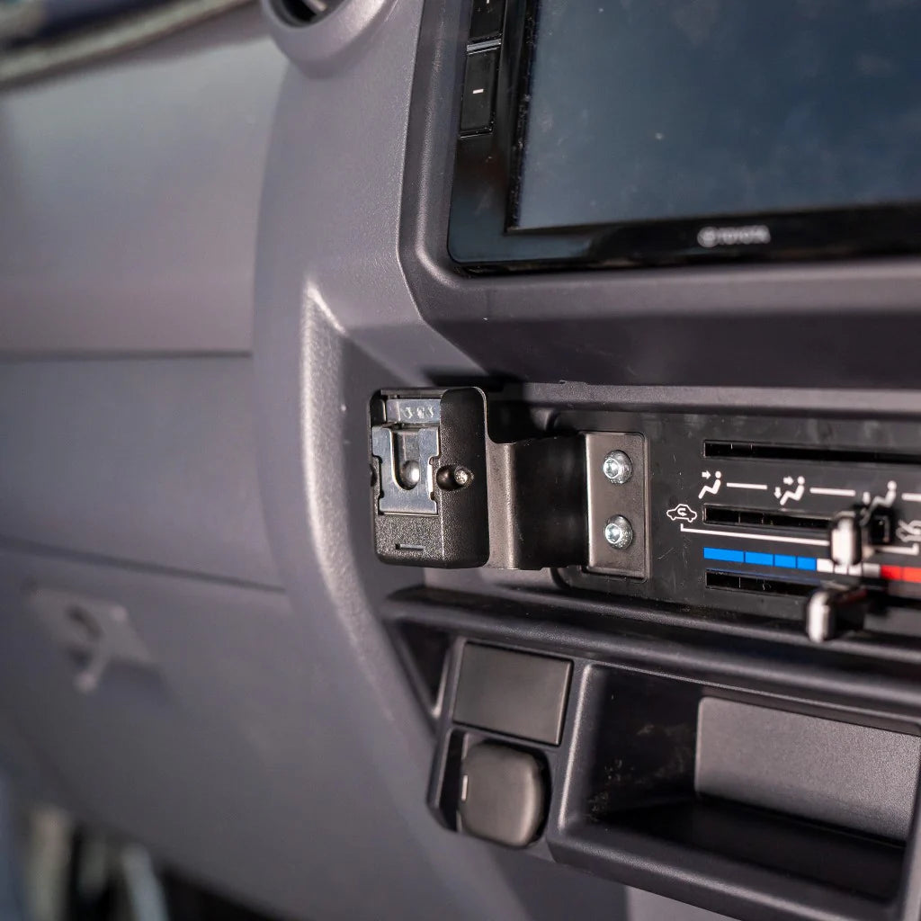 UHF Handpiece Mount For LandCruiser 70 S