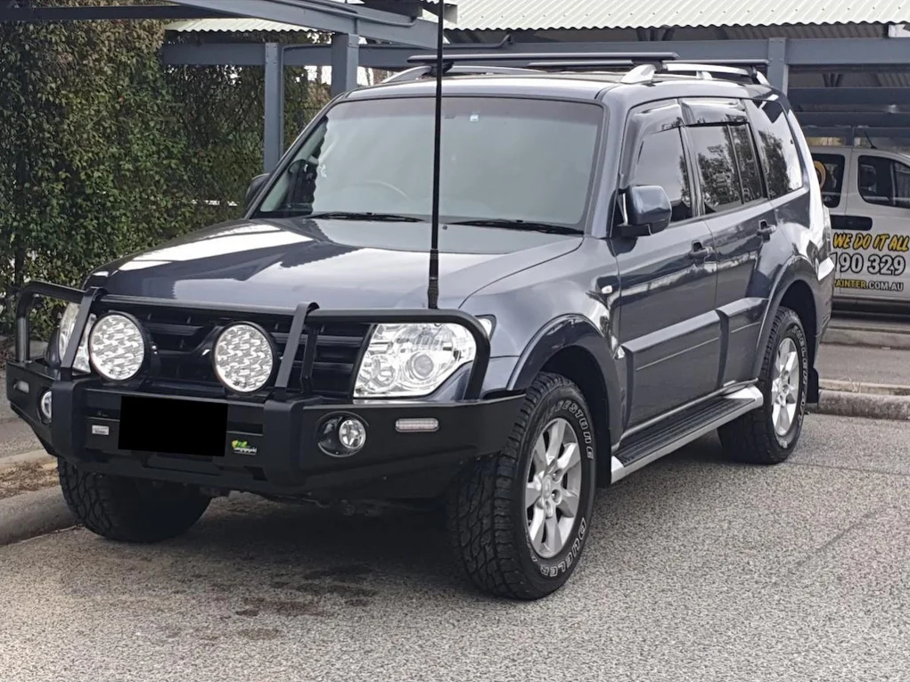 DELUXE BULL BAR - PAJERO NS-NX (00-16)