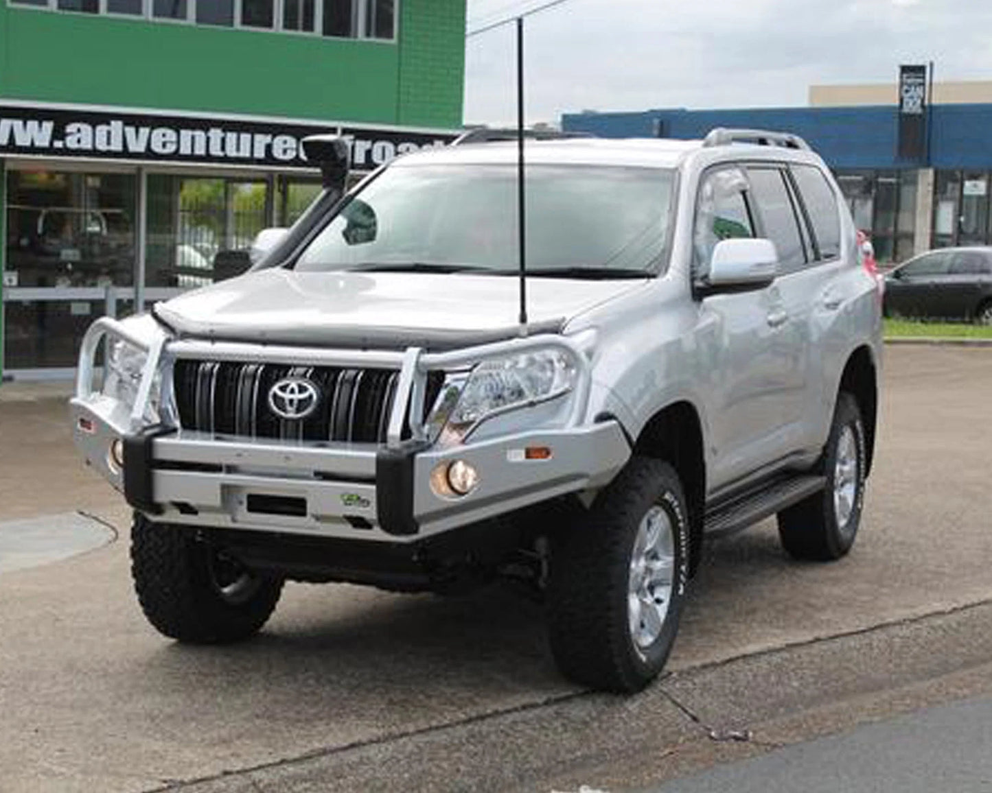 DELUXE BULL BAR - PRADO 150 (13-17)