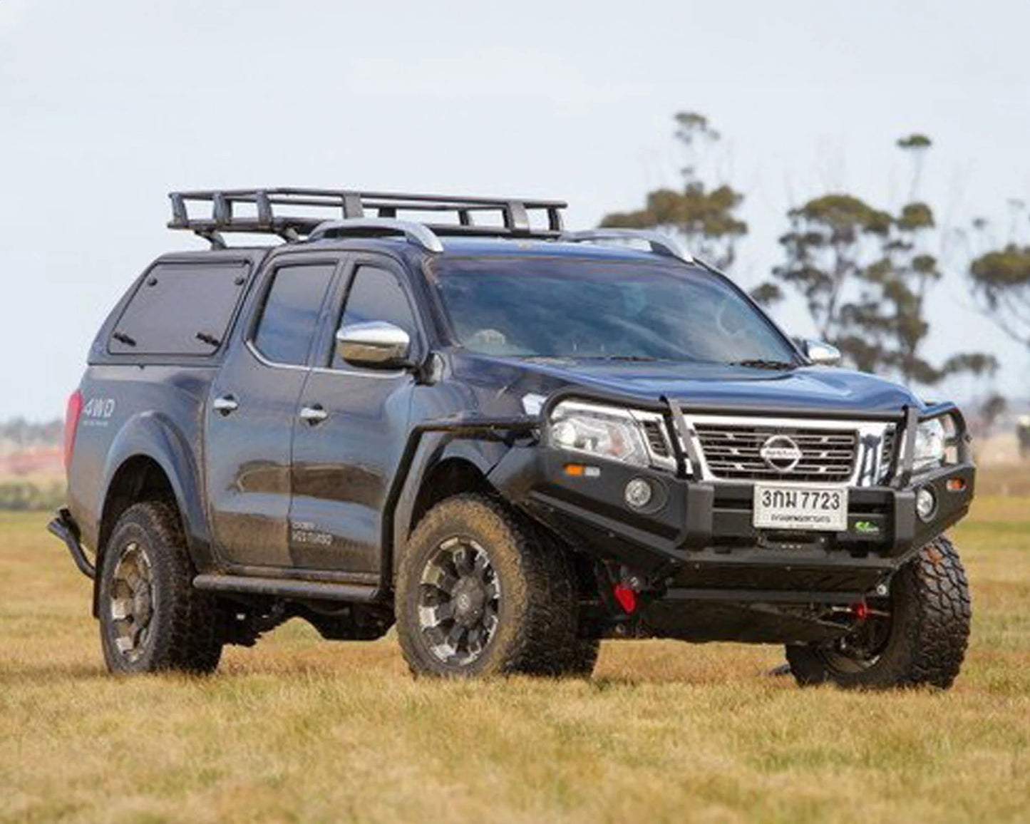 DELUXE BULL BAR - NP300/D23 (15-20)