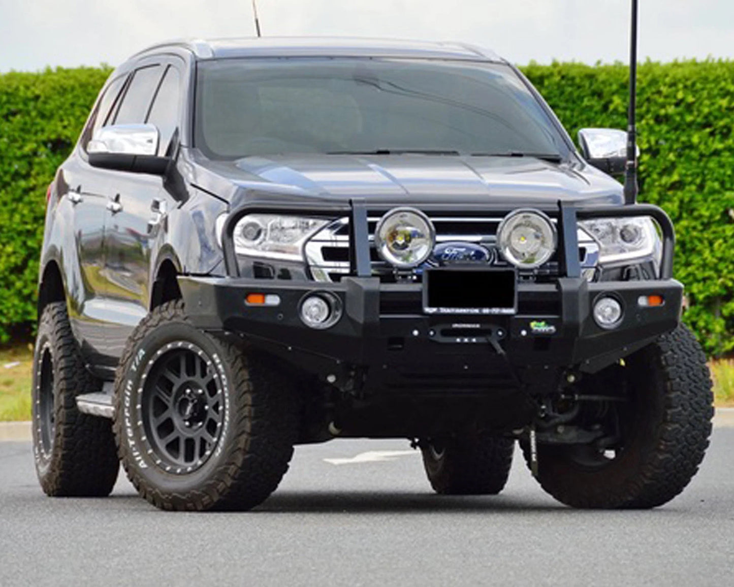 DELUXE BULL BAR - RANGER/EVEREST (15-22)