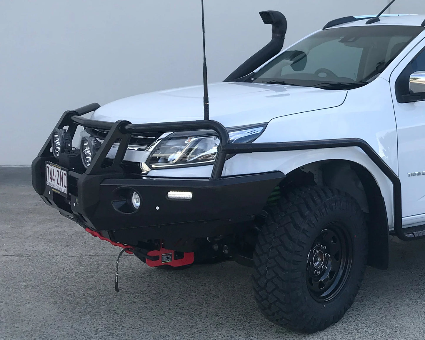 DELUXE BULL BAR - COLORADO (17-20)
