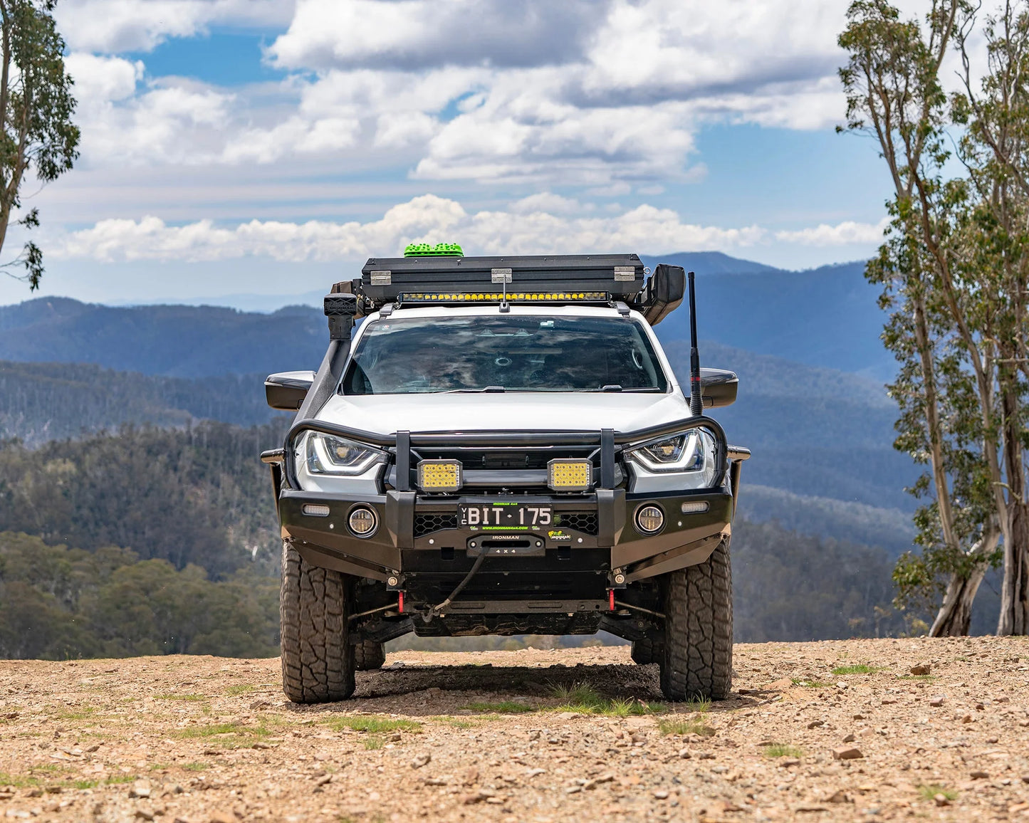 DELUXE BULL BAR - ISUZU DMAX (19-23)