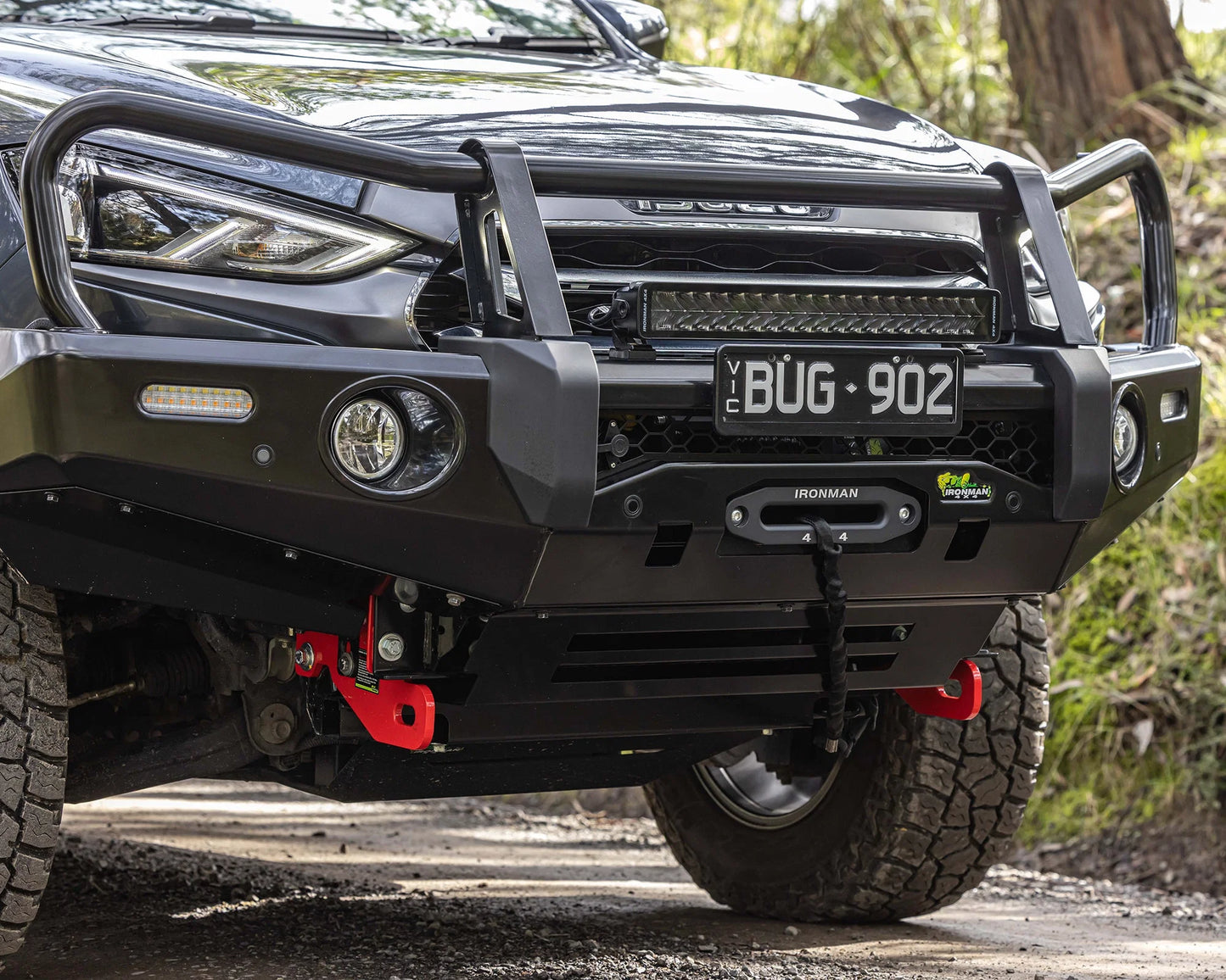 DELUXE BULL BAR - ISUZU MUX (21-24)