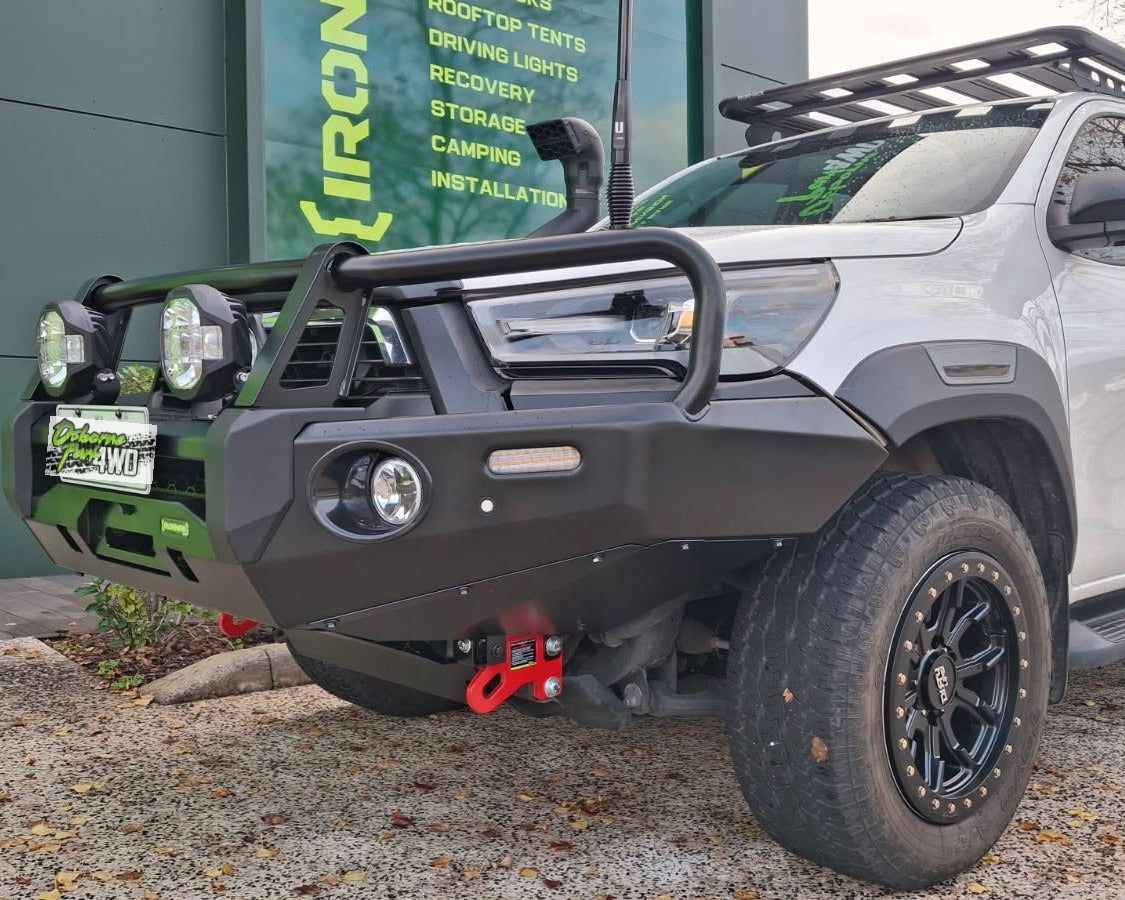 DELUXE BULL BAR - N80 HILUX ROGUE (22+)