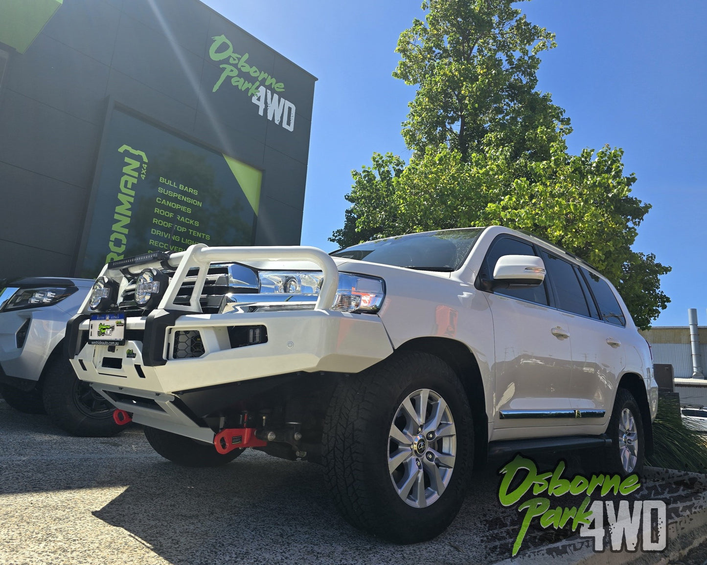 APEX BULL BAR - LC200 (15-22)
