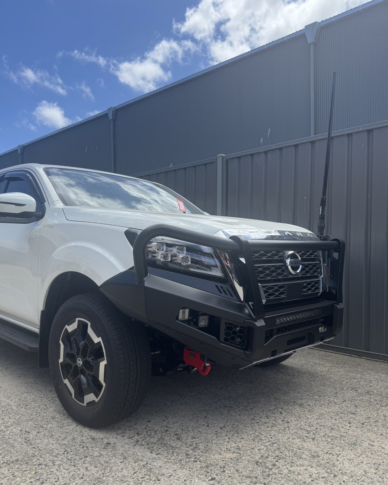 APEX BULL BAR - NAVARA NP300/D23 (21+)