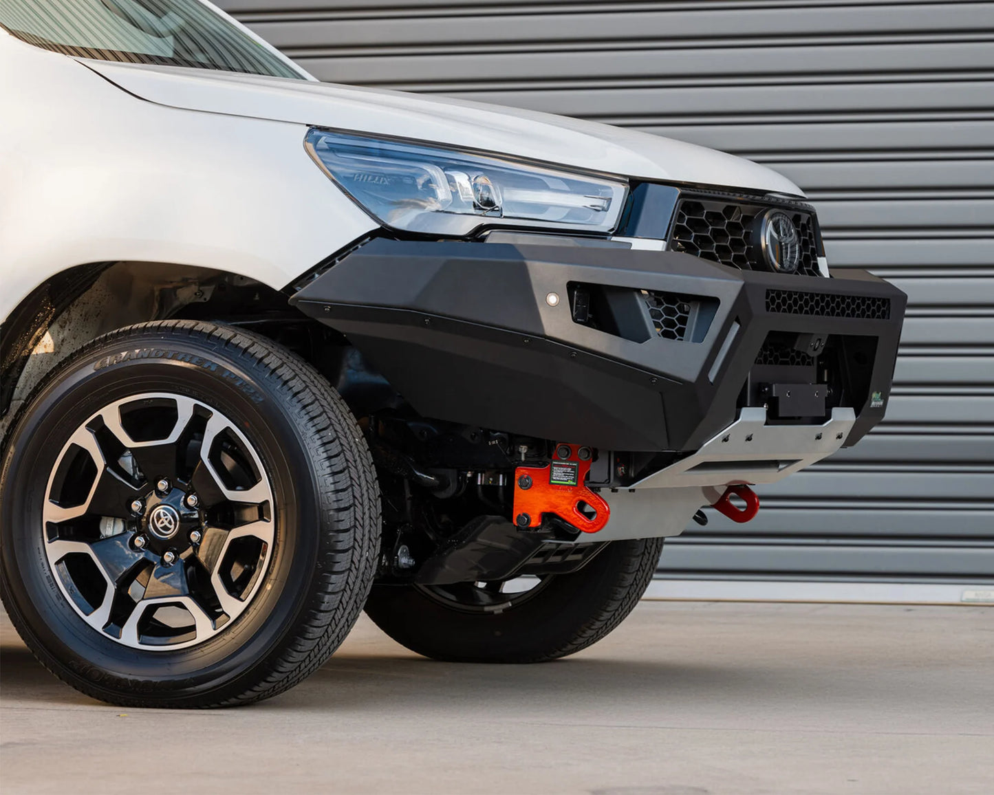 RAID BULL BAR - N80 HILUX (20-25)