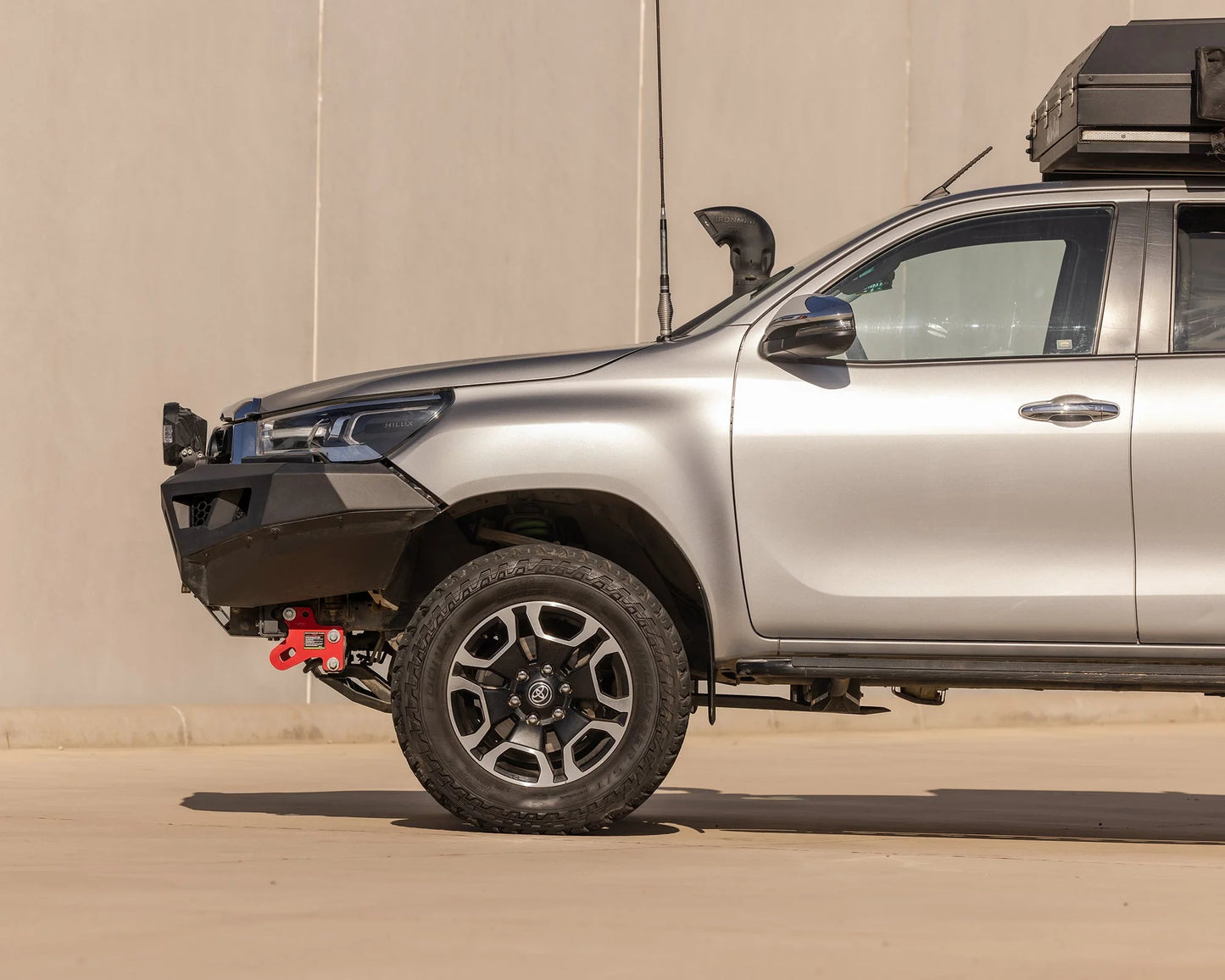 RAID BULL BAR - N80 HILUX (20-25)