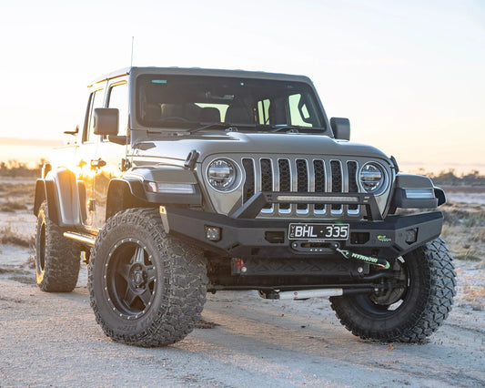 CLEARANCE ITEM - RAID BULL BAR WITH CUBE LIGHTS - JEEP JL (BBR077)