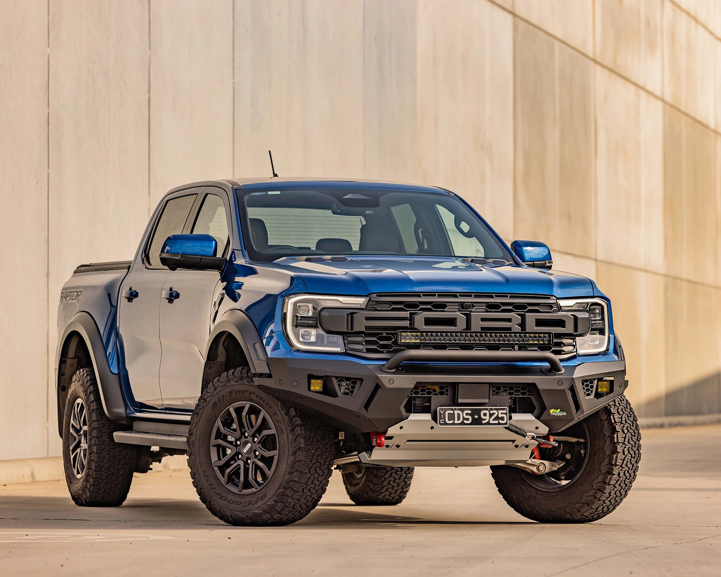 RAID BULL BAR - NEXT GEN RAPTOR (22+)