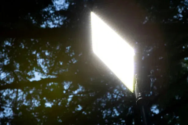 LED AREA LIGHT KIT (DUAL COLOUR)