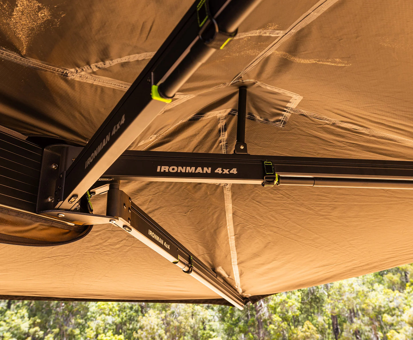 Deltawing 270° Awning (RHS Unsupported)