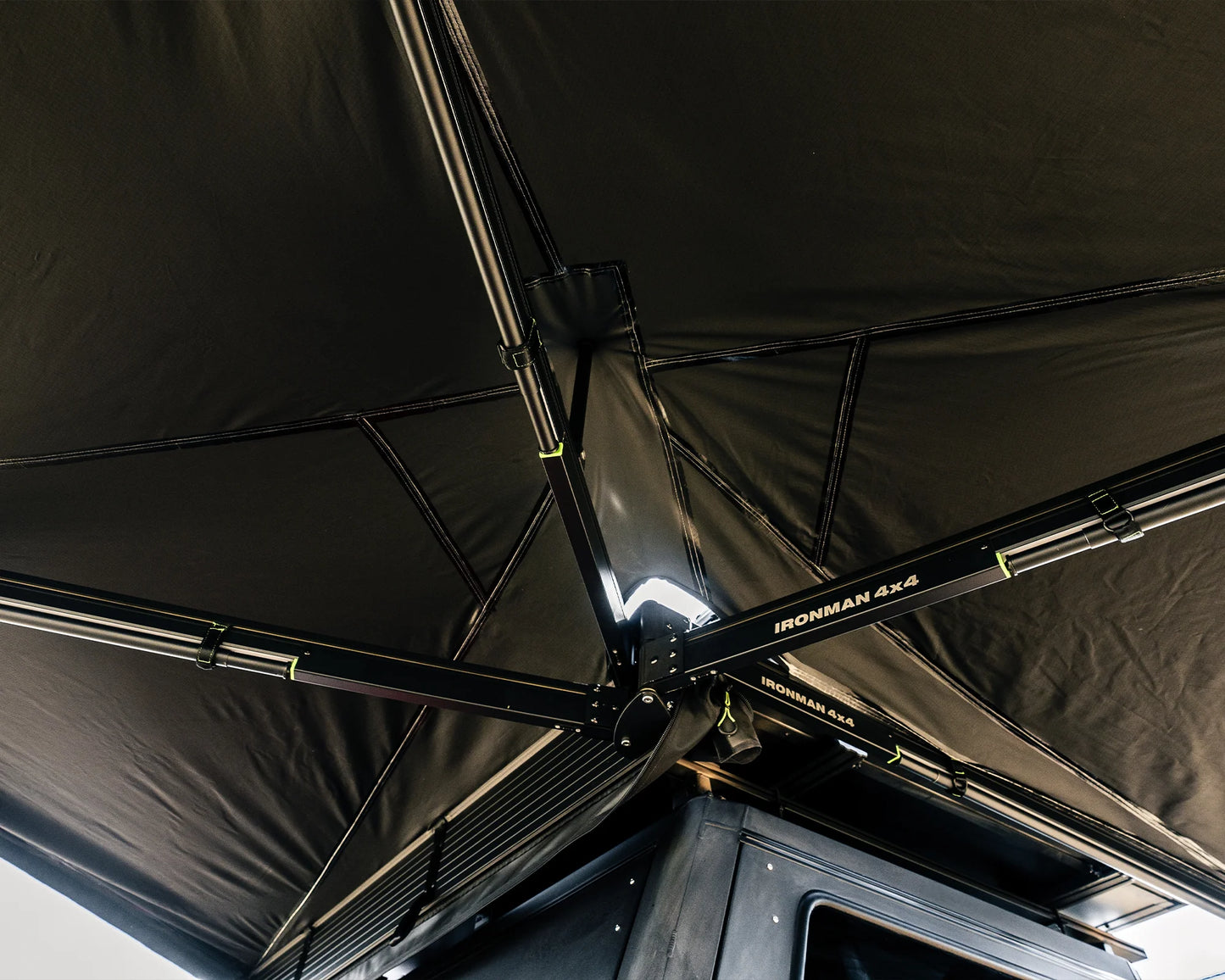 Deltawing 270° Awning (LHS Unsupported)