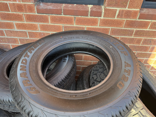 CLEARANCE ITEM - 5x USED TYRES (NEAR NEW) - 195/80R15