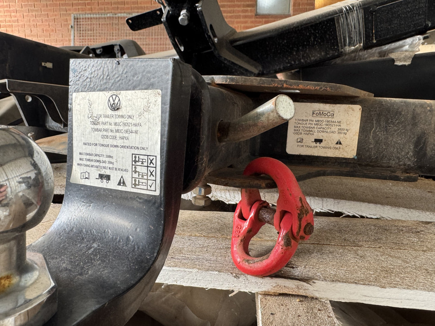 CLEARANCE ITEM - GENUINE NEXT GEN FORD RANGER TOWBAR - USED CONDITION