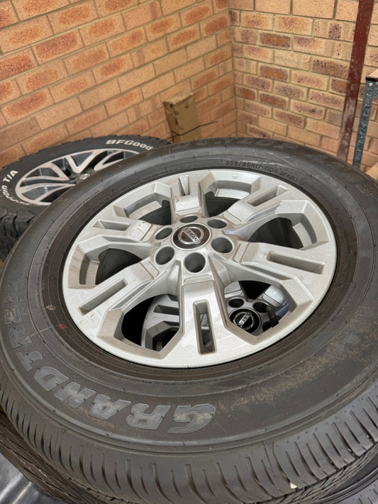 CLEARANCE ITEM - 5x USED TYRES + ALLOYS/STEEL (NEAR NEW) - 255/65R17