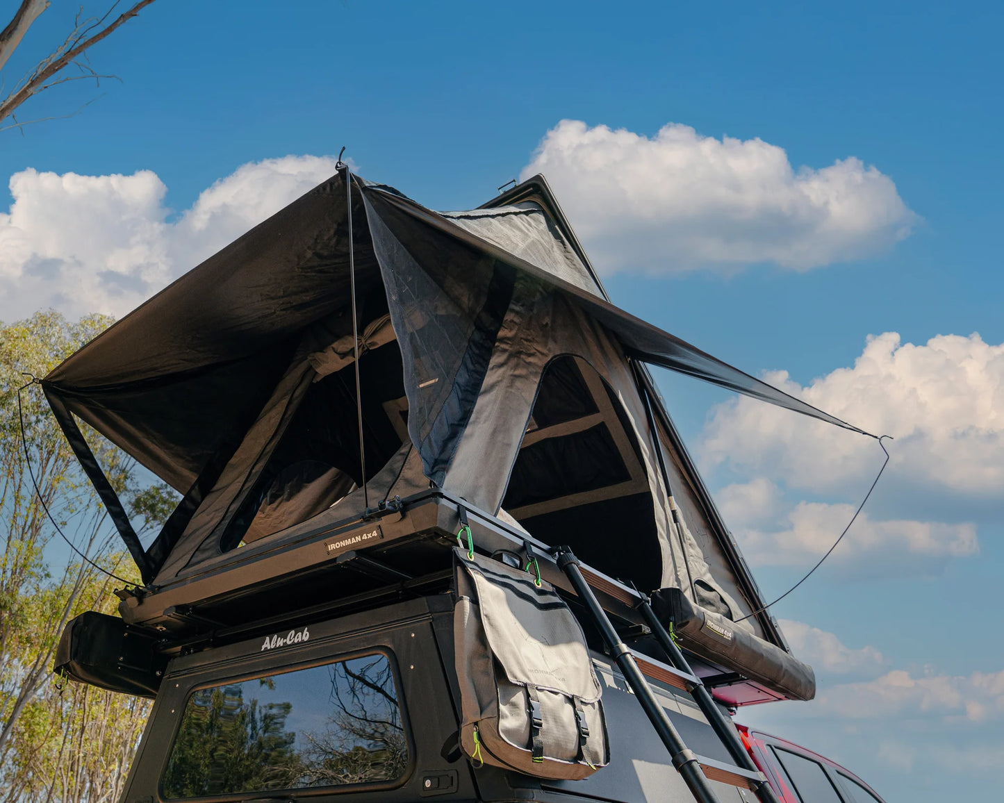 Orion 1400 - Hardshell Roof Top Tent