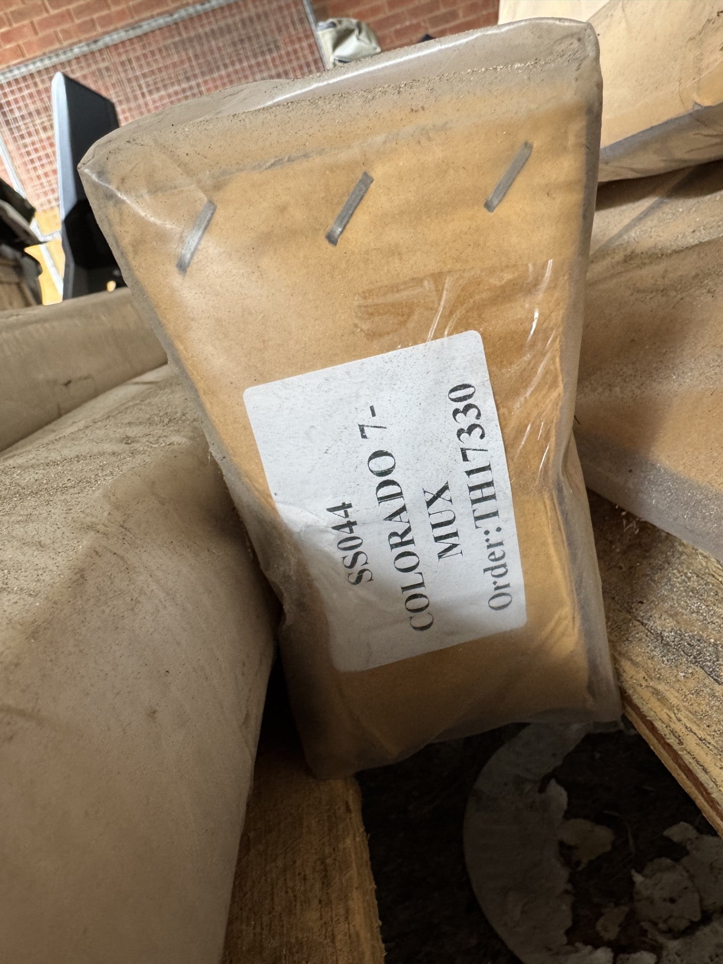 CLEARANCE ITEM - SIDE STEPS COLORADO 7 / MU-X (14-21) - NEW CONDITION