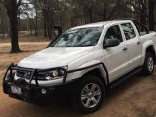 CLEARANCE ITEM - SIDE STEPS & RAILS VW AMAROK (10-22) - NEW CONDITION