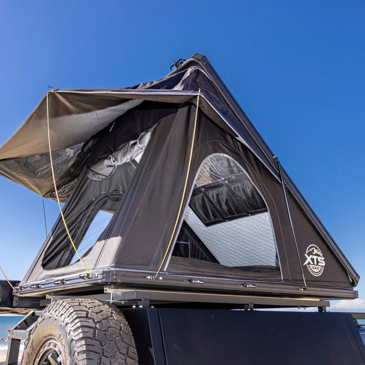 XTS 131 Roof Top Tent 211x131x18 - 65Kg