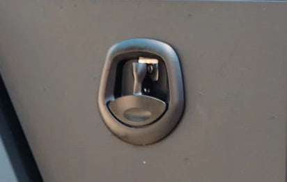 Central Locking on Canopy Doors